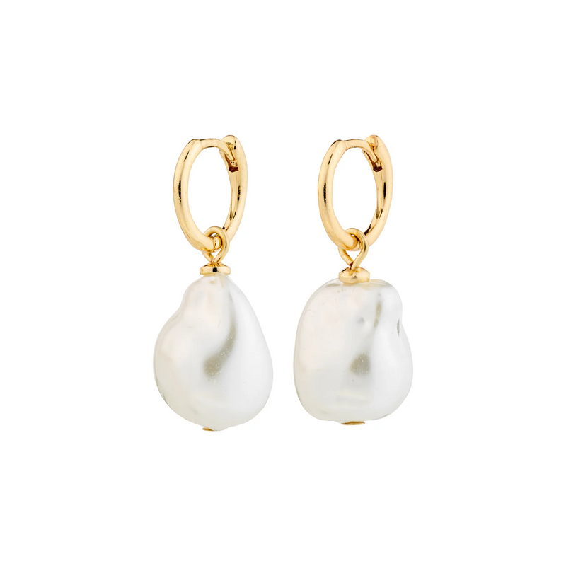 Sky Pearl Earrings