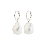 Sky Pearl Earrings