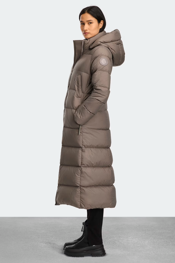 Mystique Puffer Tonal Label