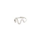 Lulu wave stackable ring