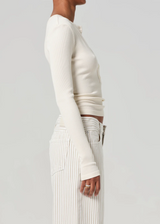 Varra Henley