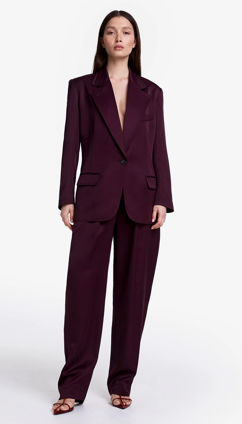 Tapered Pleated Pant