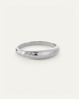 Nelle Bangle