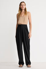 Tapered Pleated Pant