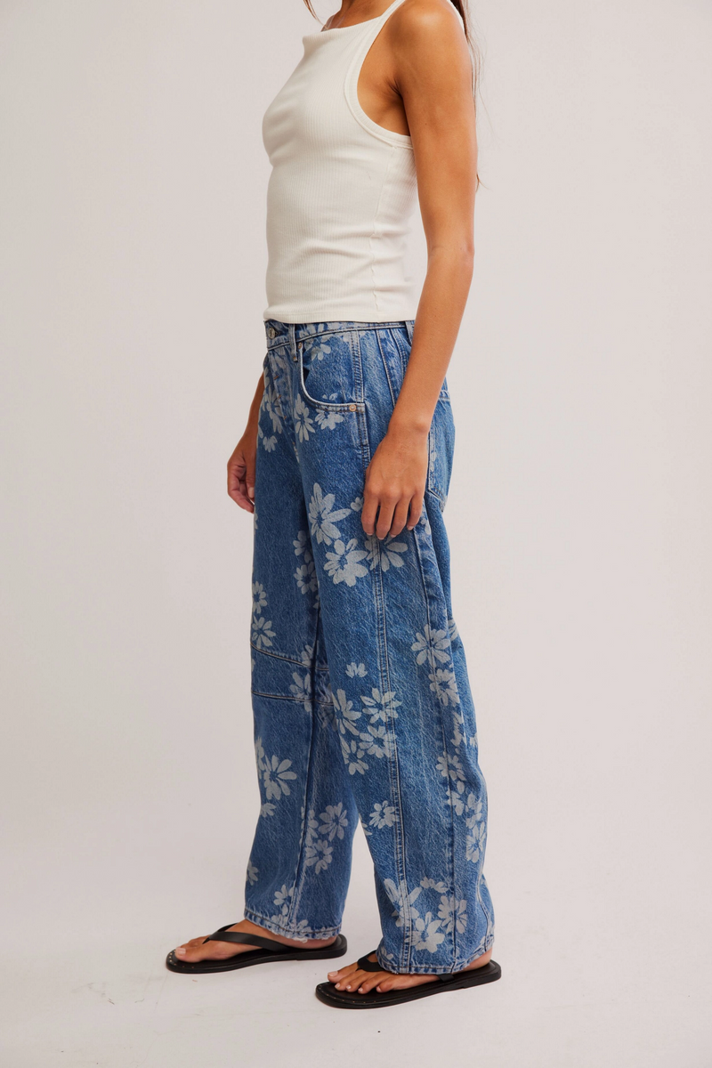 Good Luck Mid-Rise Barrel Jeans