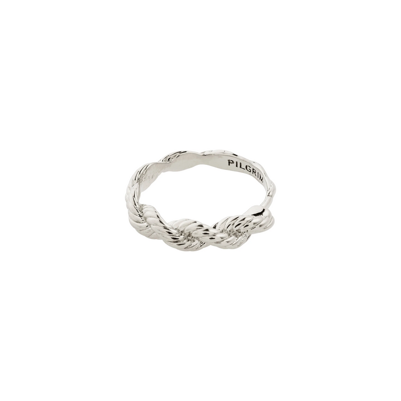 Annika Robe Chain Ring